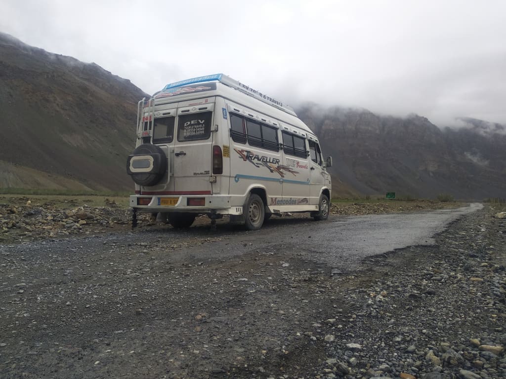 tempo traveller on rent