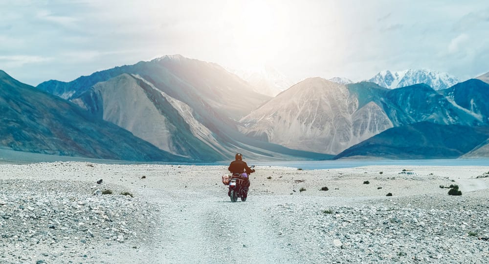 Leh Ladakh tempo traveller