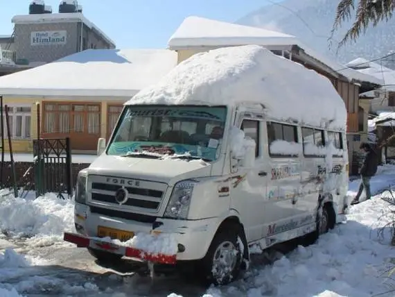 14 seater tempo traveller chd